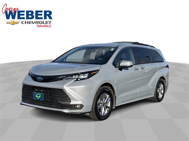 2022 Toyota Sienna XLE Woodland Edition