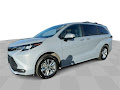 2022 Toyota Sienna XLE Woodland Edition