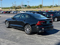 2022 Volvo S60 Momentum