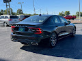 2022 Volvo S60 Momentum