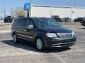 2016 Chrysler Town & Country Touring-L